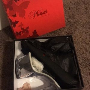 Brand new only took out of box for pictures